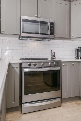 5-19 Stumpf Street, Elora, ON - Indoor Photo Showing Kitchen With Upgraded Kitchen