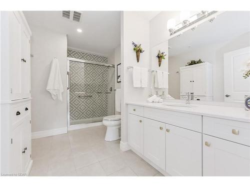 5-19 Stumpf Street, Elora, ON - Indoor Photo Showing Bathroom