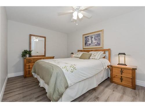 5-19 Stumpf Street, Elora, ON - Indoor Photo Showing Bedroom