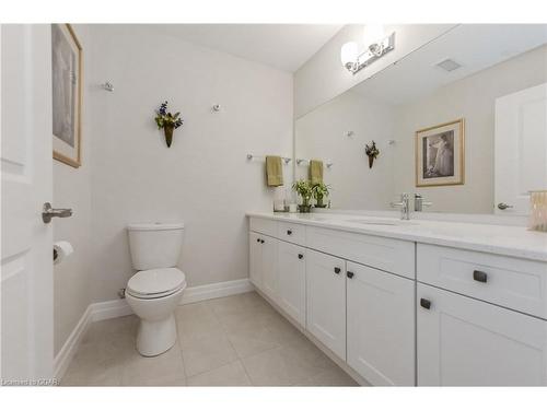 5-19 Stumpf Street, Elora, ON - Indoor Photo Showing Bathroom