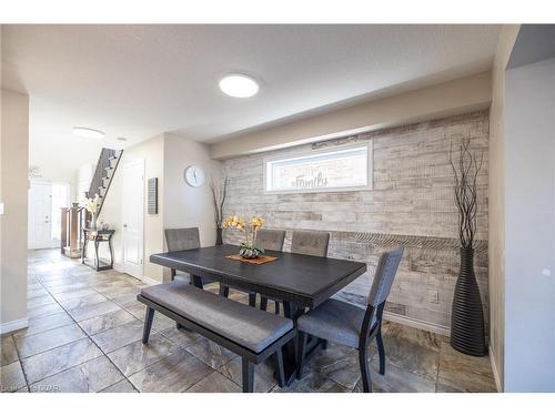 201 Summit Ridge Drive, Guelph, ON - Indoor Photo Showing Dining Room