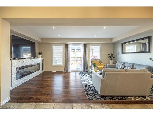 201 Summit Ridge Drive, Guelph, ON - Indoor Photo Showing Living Room With Fireplace