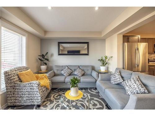 201 Summit Ridge Drive, Guelph, ON - Indoor Photo Showing Living Room