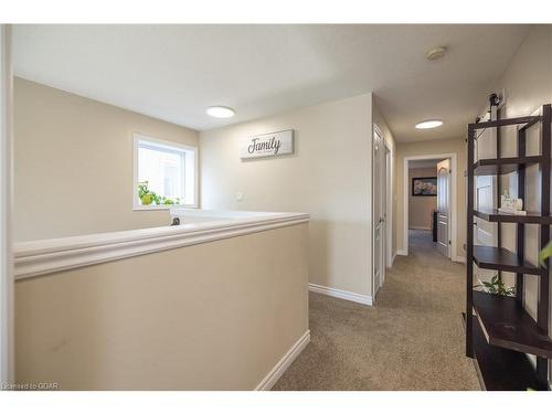 201 Summit Ridge Drive, Guelph, ON - Indoor Photo Showing Other Room