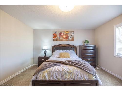 201 Summit Ridge Drive, Guelph, ON - Indoor Photo Showing Bedroom