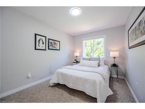 67 Laughland Lane, Guelph, ON - Indoor Photo Showing Bedroom