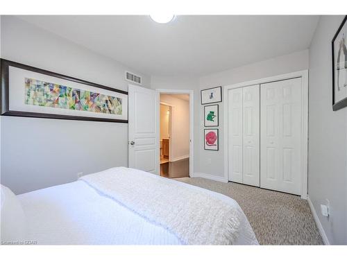 67 Laughland Lane, Guelph, ON - Indoor Photo Showing Bedroom