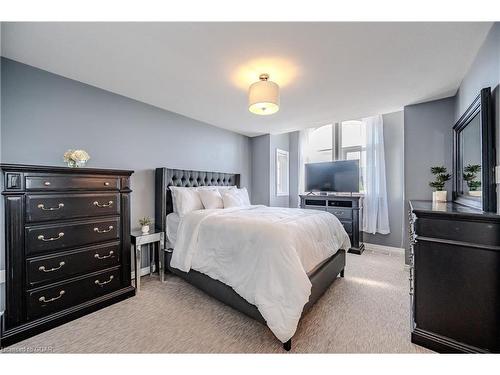 67 Laughland Lane, Guelph, ON - Indoor Photo Showing Bedroom