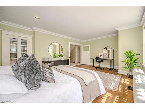 35 Queen Street, Guelph, ON - Indoor Photo Showing Bedroom