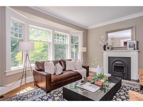 35 Queen Street, Guelph, ON - Indoor Photo Showing Living Room With Fireplace