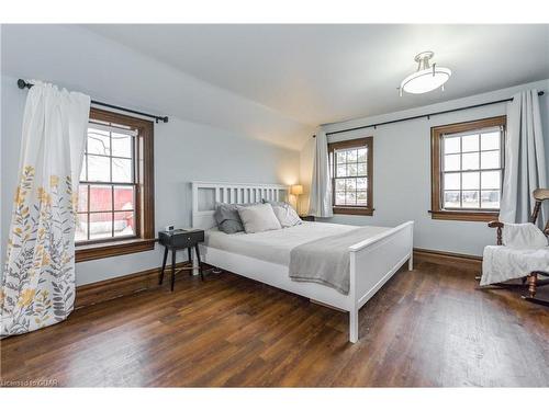 6795 11Th Line, Alliston, ON - Indoor Photo Showing Bedroom