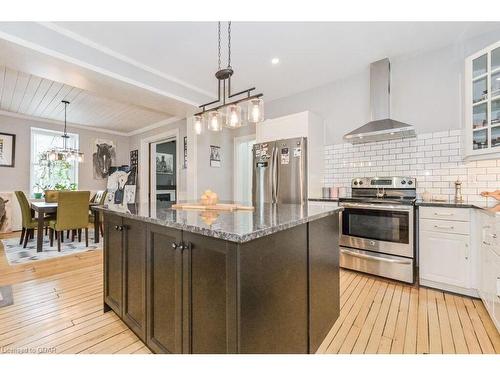 180 Union Street W, Fergus, ON - Indoor Photo Showing Kitchen With Upgraded Kitchen