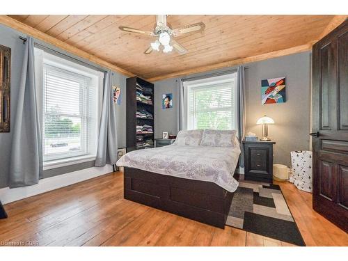 180 Union Street W, Fergus, ON - Indoor Photo Showing Bedroom