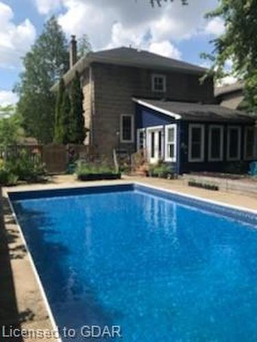 180 Union Street W, Fergus, ON - Outdoor With In Ground Pool