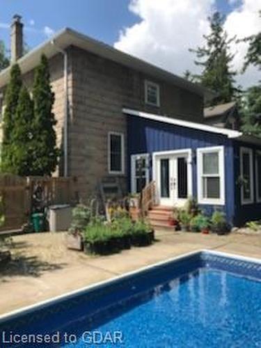 180 Union Street W, Fergus, ON - Outdoor With In Ground Pool