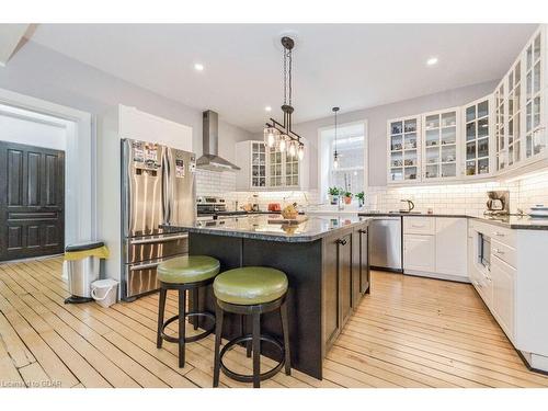 180 Union Street W, Fergus, ON - Indoor Photo Showing Kitchen With Upgraded Kitchen