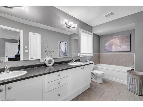 69 Creighton Avenue, Guelph, ON - Indoor Photo Showing Bathroom