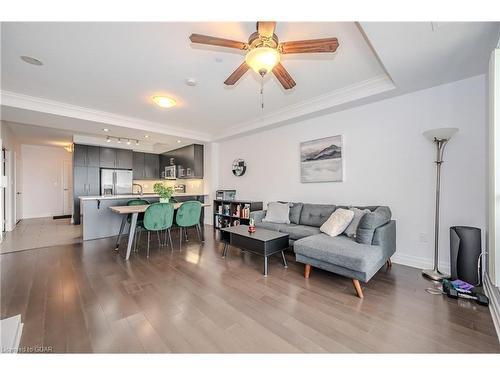 708-160 Macdonell Street, Guelph, ON - Indoor Photo Showing Living Room