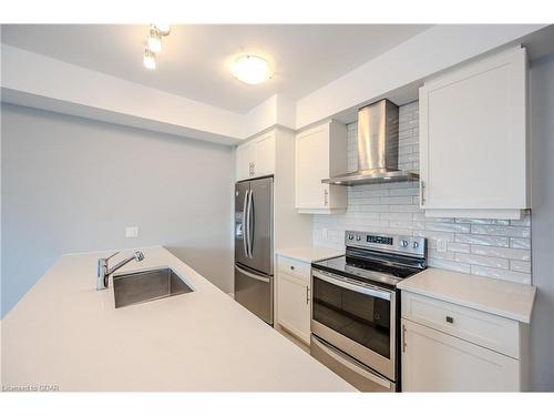 178 Oat Lane, Kitchener, ON - Indoor Photo Showing Kitchen