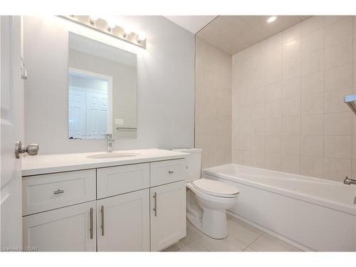 178 Oat Lane, Kitchener, ON - Indoor Photo Showing Bathroom