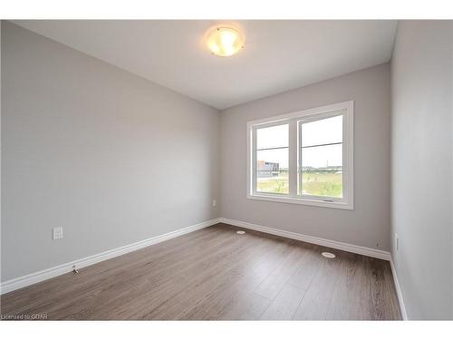 178 Oat Lane, Kitchener, ON - Indoor Photo Showing Other Room