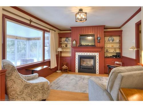 240 Union Street W, Fergus, ON - Indoor Photo Showing Living Room With Fireplace