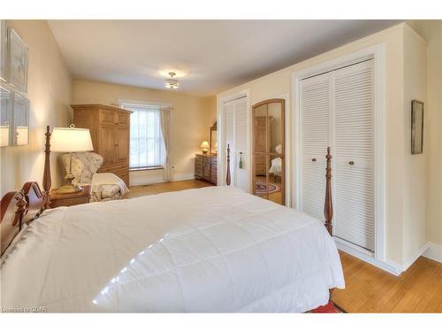 240 Union Street W, Fergus, ON - Indoor Photo Showing Bedroom