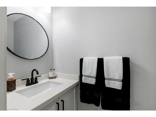 30 Fern Valley Crescent, Brampton, ON - Indoor Photo Showing Bathroom