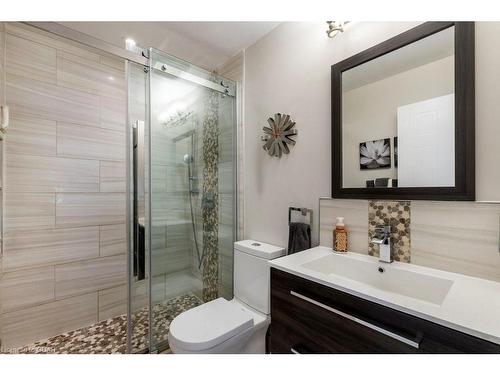 30 Fern Valley Crescent, Brampton, ON - Indoor Photo Showing Bathroom