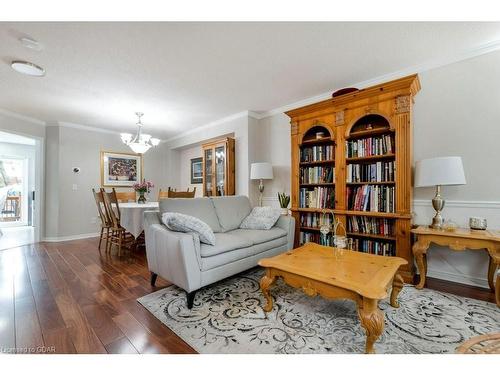 30 Fern Valley Crescent, Brampton, ON - Indoor Photo Showing Living Room