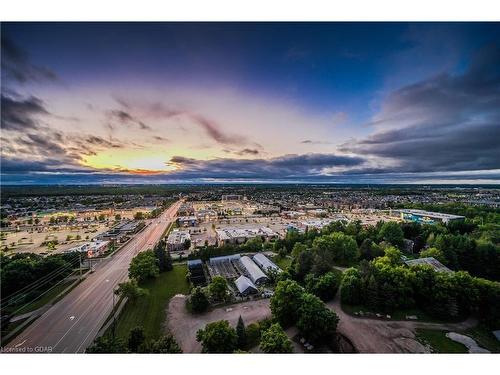 1302-1878 Gordon Street, Guelph, ON - Outdoor With View