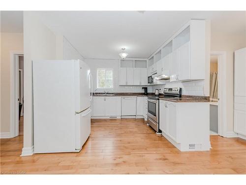 196 Eastern Avenue, Acton, ON - Indoor Photo Showing Kitchen