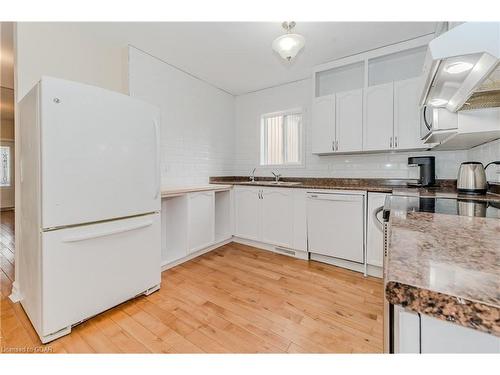 196 Eastern Avenue, Acton, ON - Indoor Photo Showing Kitchen