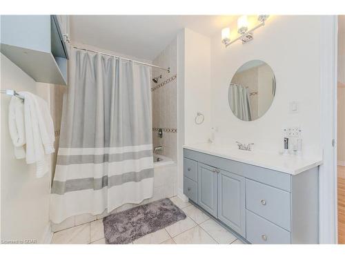 196 Eastern Avenue, Acton, ON - Indoor Photo Showing Bathroom