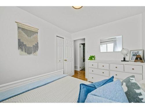 10 Nickolas Crescent, Cambridge, ON - Indoor Photo Showing Bedroom