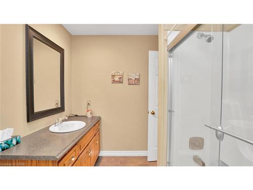 34639 Third Line, Southwold, ON - Indoor Photo Showing Bathroom