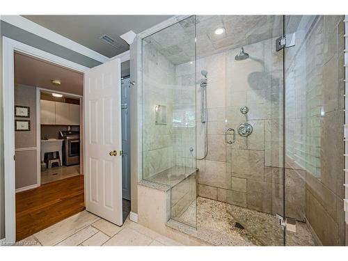 1040 Riverbank Drive, Cambridge, ON - Indoor Photo Showing Bathroom