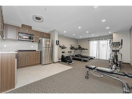 403-17 Kay Crescent, Guelph, ON - Indoor Photo Showing Gym Room