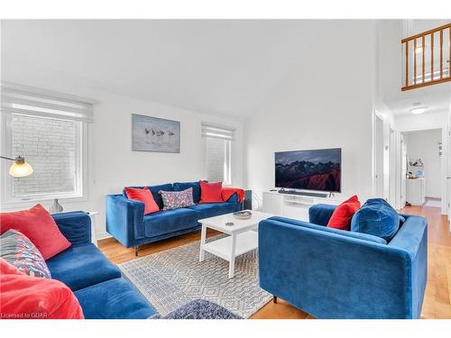 26 Sinclair Street, Guelph, ON - Indoor Photo Showing Living Room