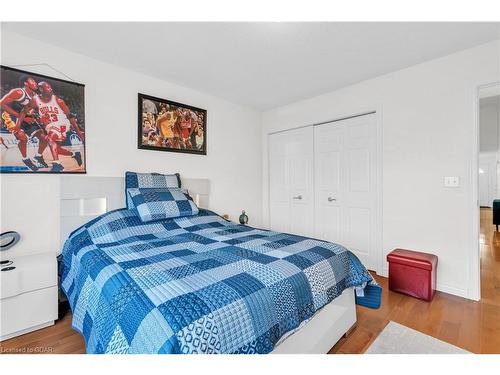 26 Sinclair Street, Guelph, ON - Indoor Photo Showing Bedroom