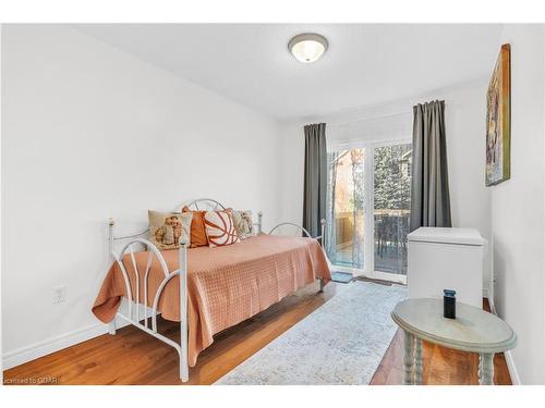 26 Sinclair Street, Guelph, ON - Indoor Photo Showing Bedroom