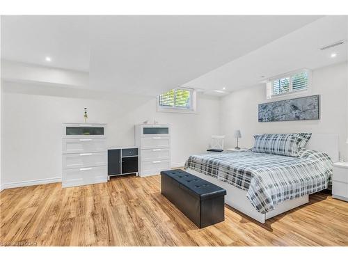 26 Sinclair Street, Guelph, ON - Indoor Photo Showing Bedroom