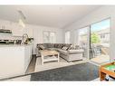 96-135 Hardcastle Drive, Cambridge, ON  - Indoor Photo Showing Living Room 