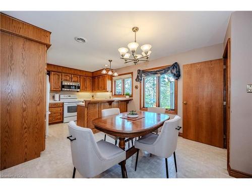 43 Edgehill Drive, Guelph, ON - Indoor Photo Showing Dining Room