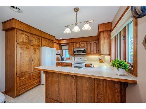 43 Edgehill Drive, Guelph, ON - Indoor Photo Showing Kitchen