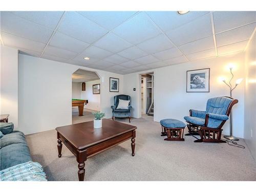 43 Edgehill Drive, Guelph, ON - Indoor Photo Showing Living Room