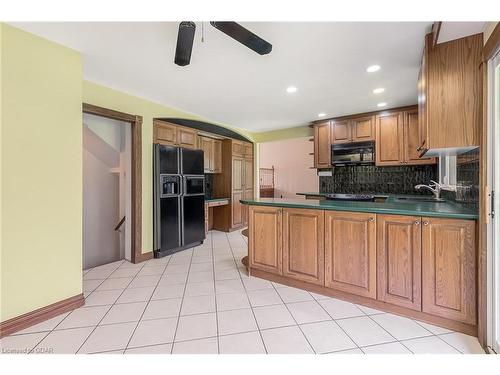 12297 25 Highway, Halton Hills, ON - Indoor Photo Showing Kitchen