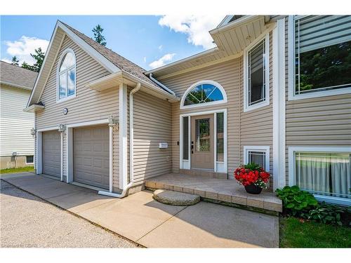 260 Forfar Street E, Fergus, ON - Outdoor