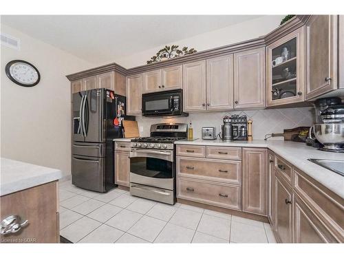 260 Forfar Street E, Fergus, ON - Indoor Photo Showing Kitchen