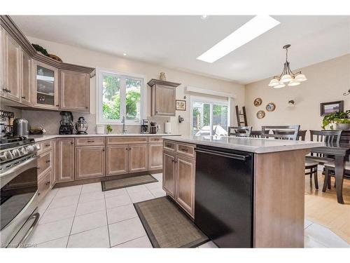 260 Forfar Street E, Fergus, ON - Indoor Photo Showing Kitchen